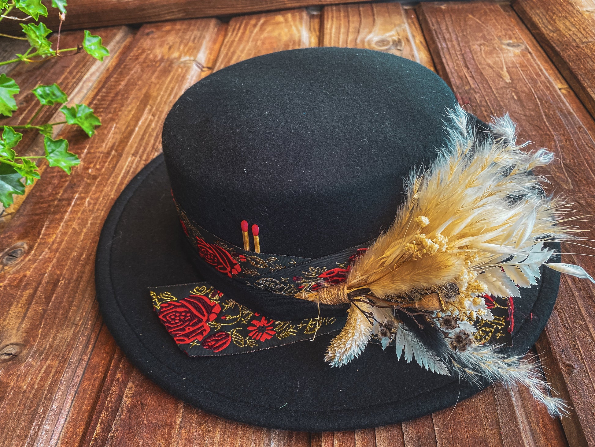 Hut Dylan Edition Wild at Noon