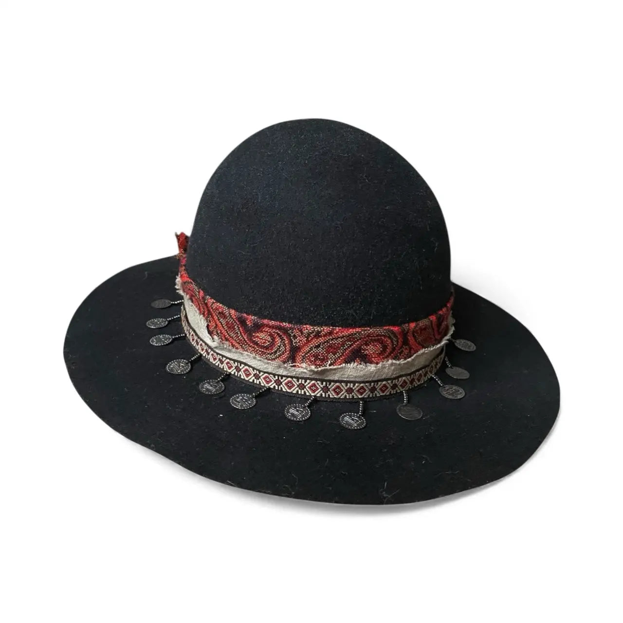 „The Rockstar“ Boho Hut Wild at Noon