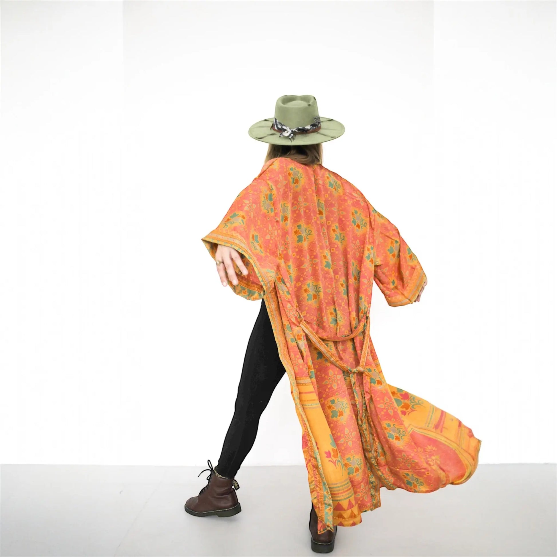 Seiden Kimono Wild at Noon